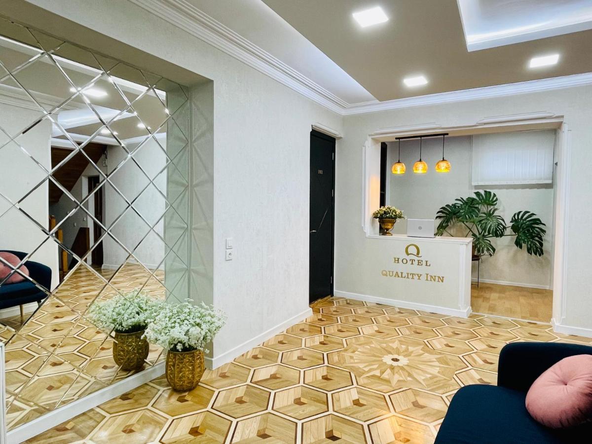 Quality Inn Τυφλίδα Εξωτερικό φωτογραφία