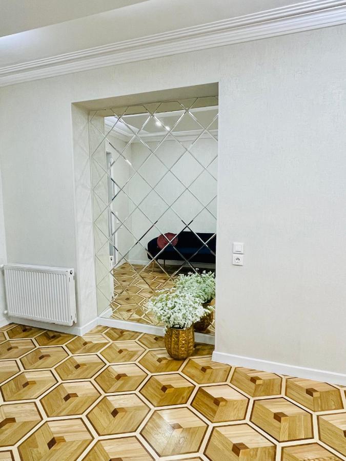 Quality Inn Τυφλίδα Εξωτερικό φωτογραφία