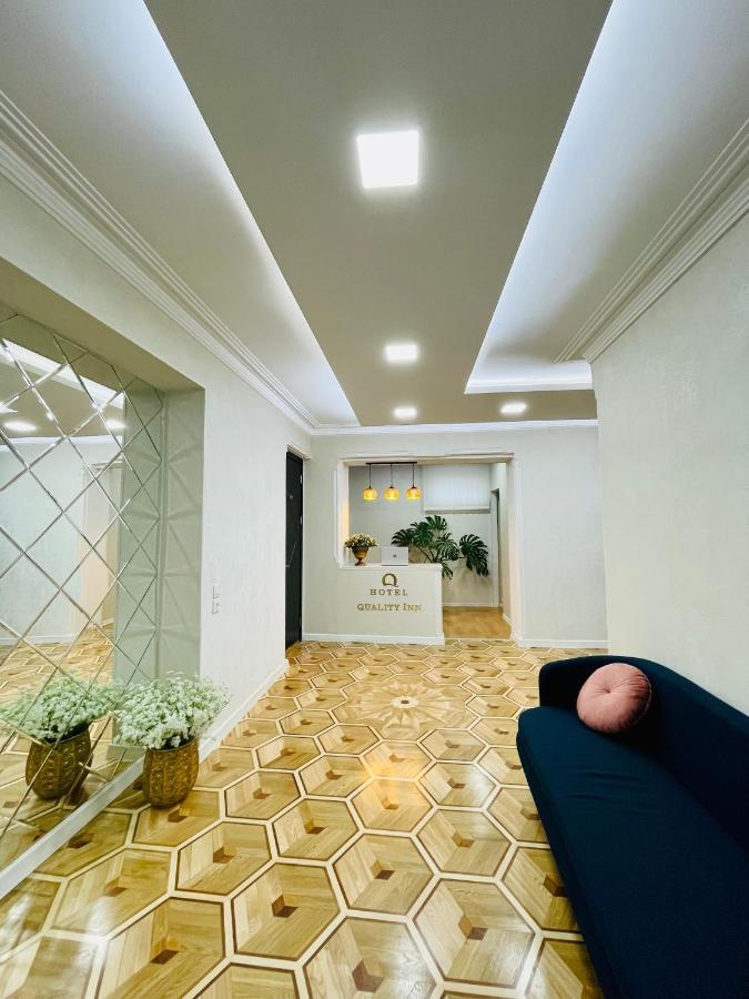 Quality Inn Τυφλίδα Εξωτερικό φωτογραφία