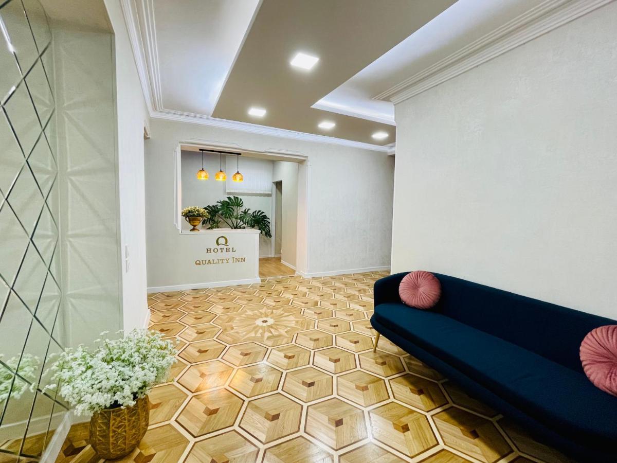 Quality Inn Τυφλίδα Εξωτερικό φωτογραφία
