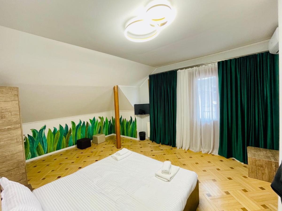 Quality Inn Τυφλίδα Εξωτερικό φωτογραφία