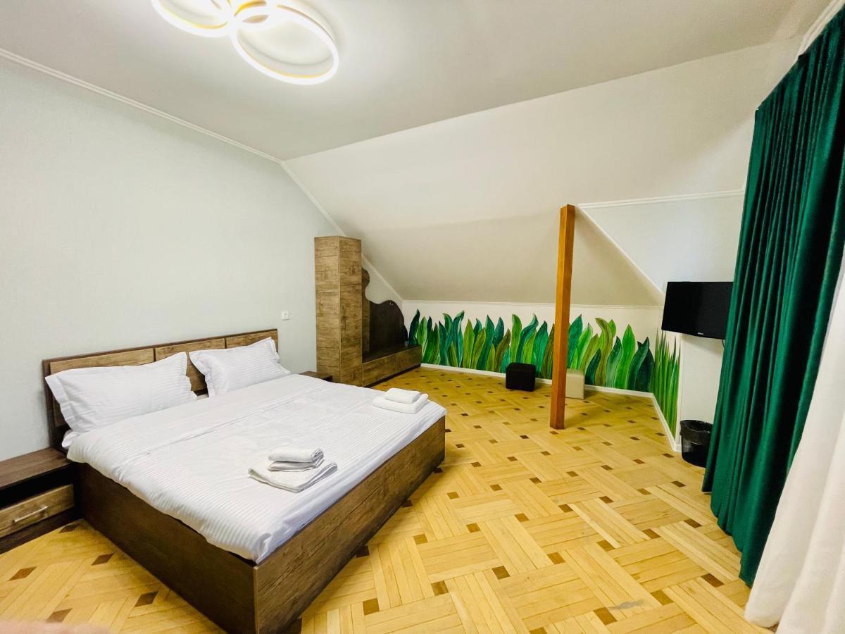 Quality Inn Τυφλίδα Εξωτερικό φωτογραφία
