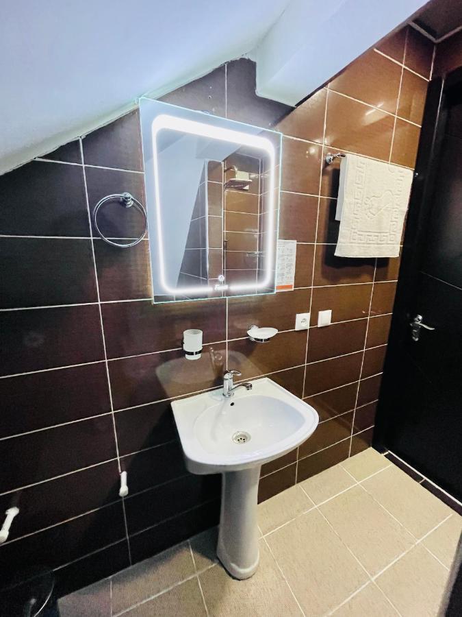 Quality Inn Τυφλίδα Εξωτερικό φωτογραφία