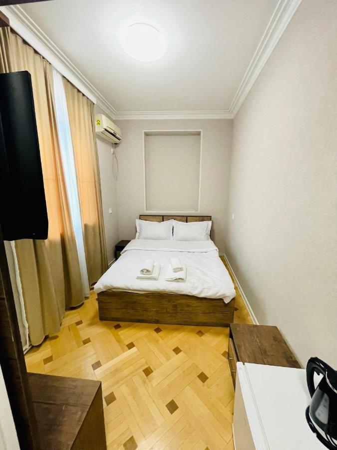 Quality Inn Τυφλίδα Εξωτερικό φωτογραφία