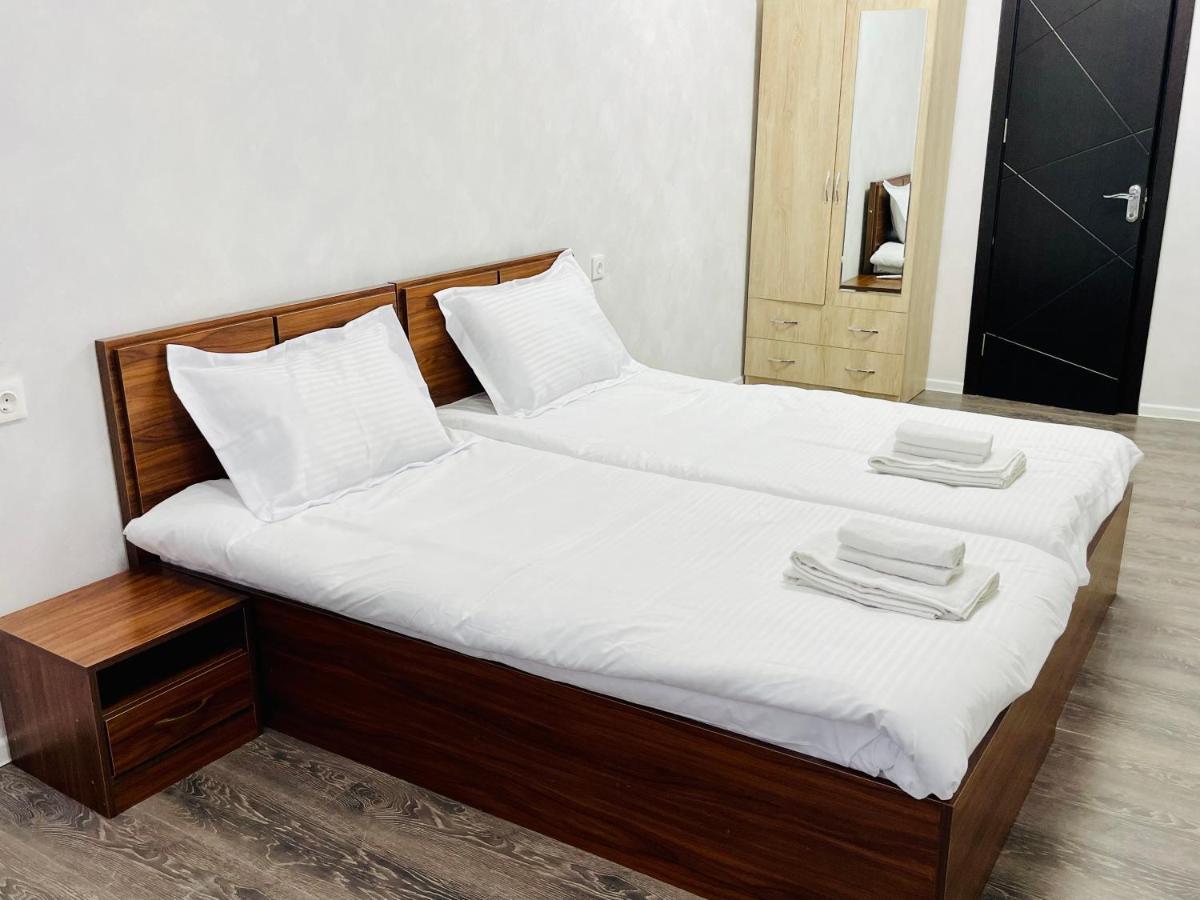 Quality Inn Τυφλίδα Εξωτερικό φωτογραφία