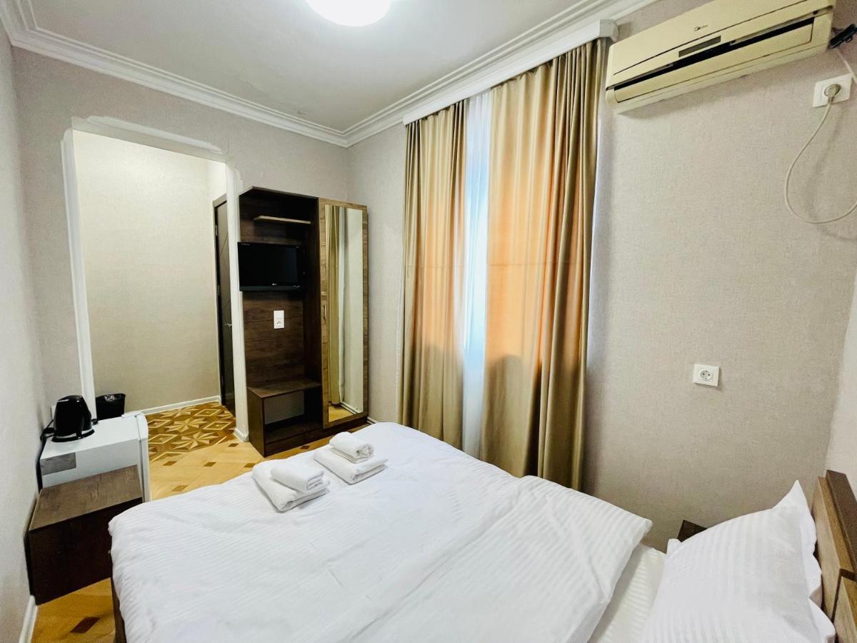 Quality Inn Τυφλίδα Εξωτερικό φωτογραφία
