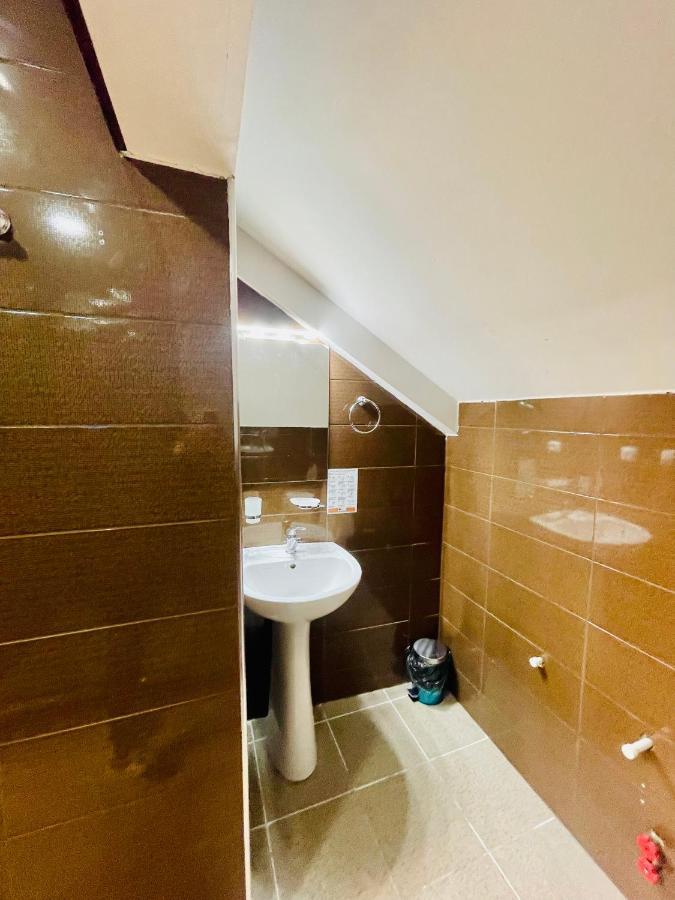 Quality Inn Τυφλίδα Εξωτερικό φωτογραφία
