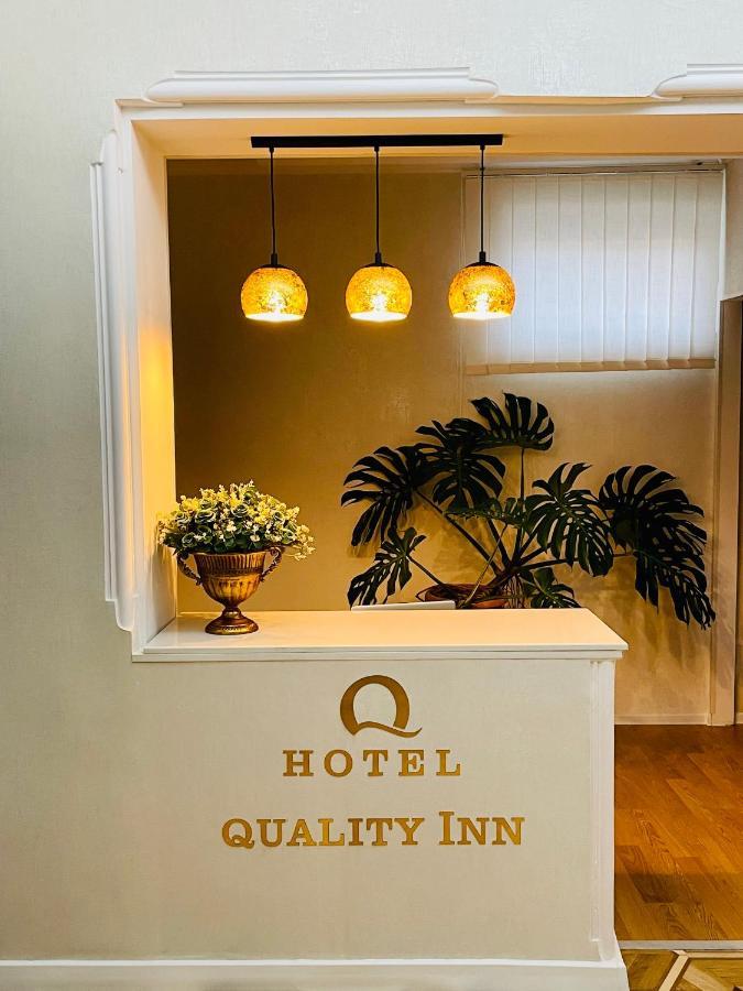 Quality Inn Τυφλίδα Εξωτερικό φωτογραφία